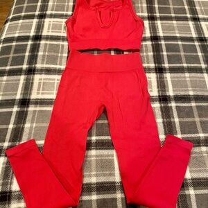 Small size Nice sport set leggings and bra!